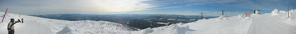 File:0602BigWhitePowderChair.jpg