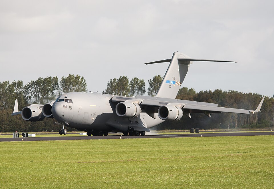 File:Boeing C-17 Globemaster III (8130940943).jpg