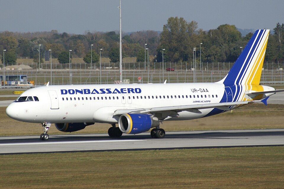 File:Donbassaero A320 UR-DAA MUC.jpg
