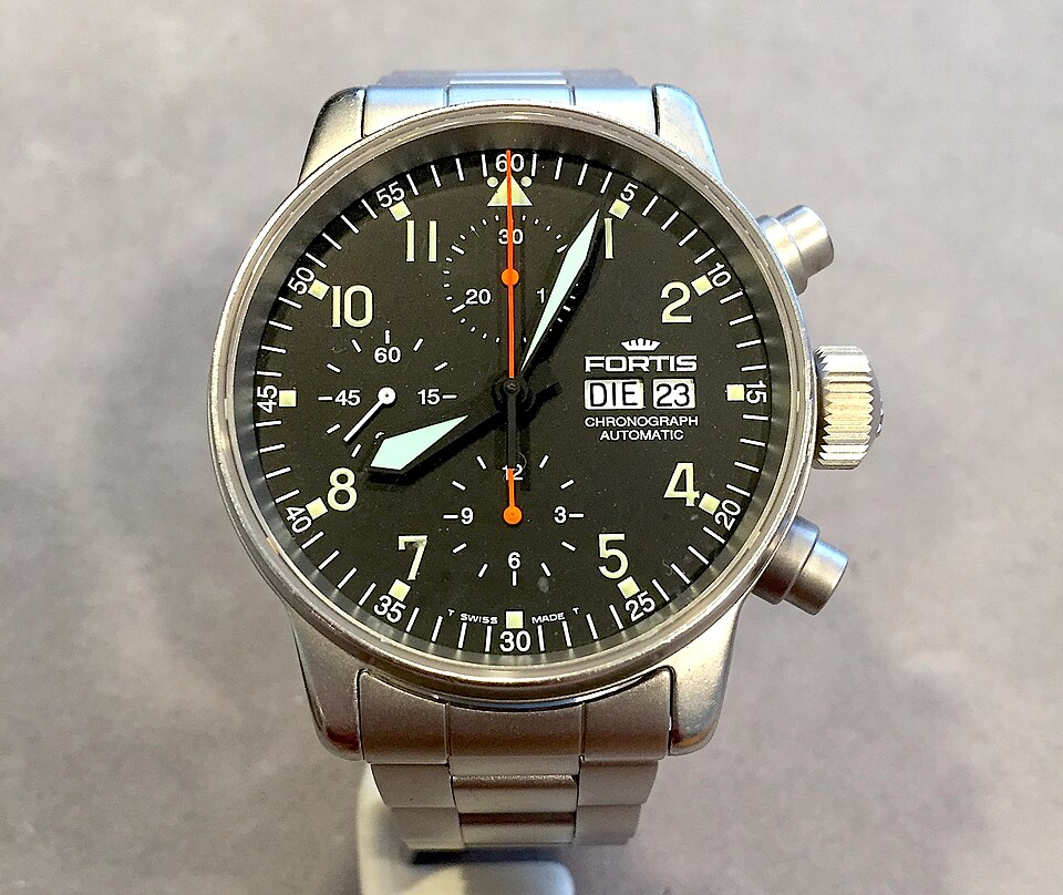 File:Fortis Aviator Chronograph.jpg