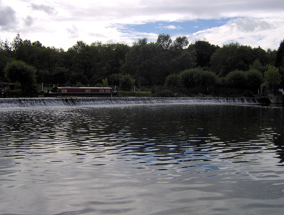 File:Kelston lock weir.JPG