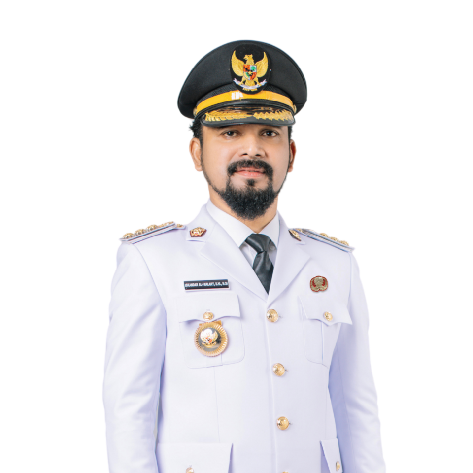 File:Bupati Aceh Timur Iskandar Usman Al-Farlaky.png