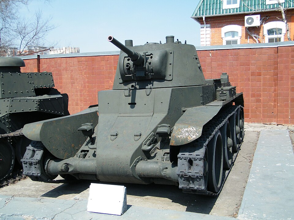File:БТ-7 в Хабаровске фото10.JPG