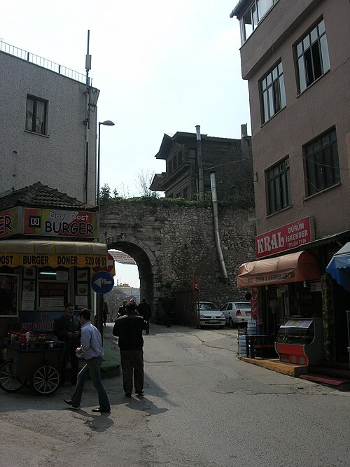 File:AqueductOfValensInVefa20070407 01.jpg