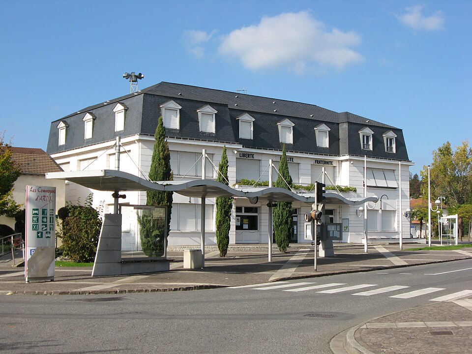 File:Artix mairie 001.JPG