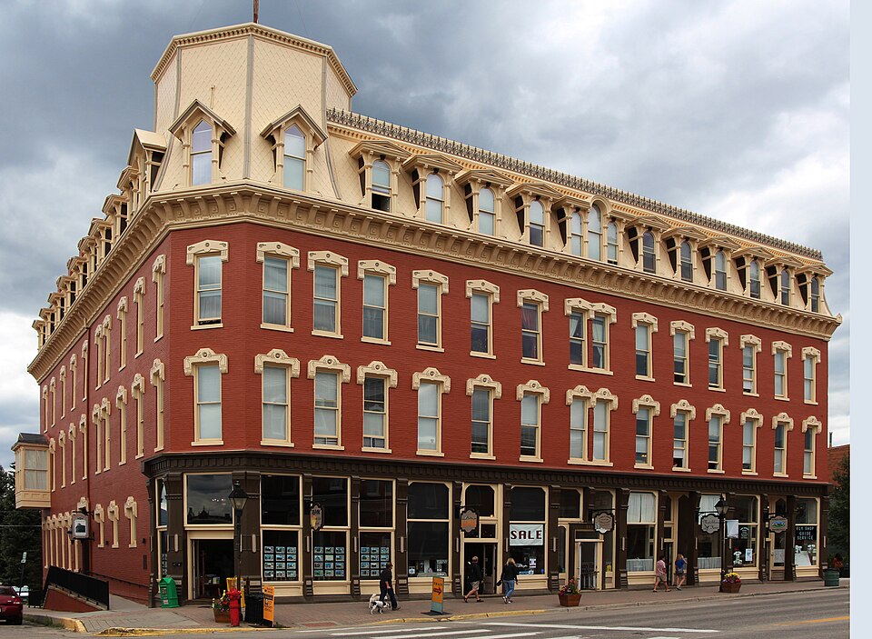 File:Tabor-Hotel.jpg
