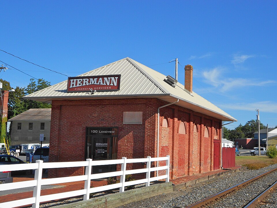 File:Station Milford DE.JPG