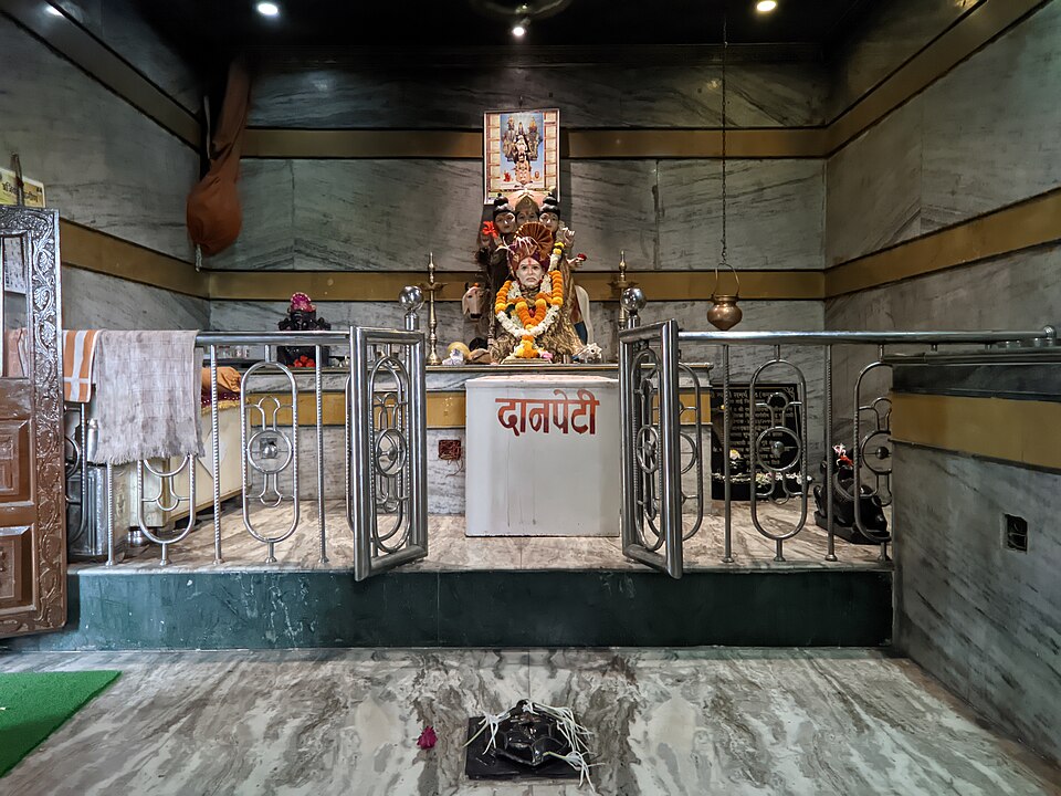File:Swami Samarth Math, Kadamwadi.jpg
