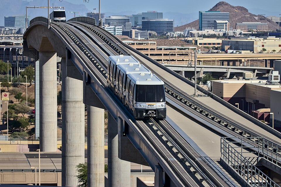 File:231014-5 PHX Sky Train.jpg