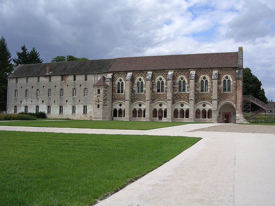 File:Abbaye de Cîteaux La Bibliothèque.JPG