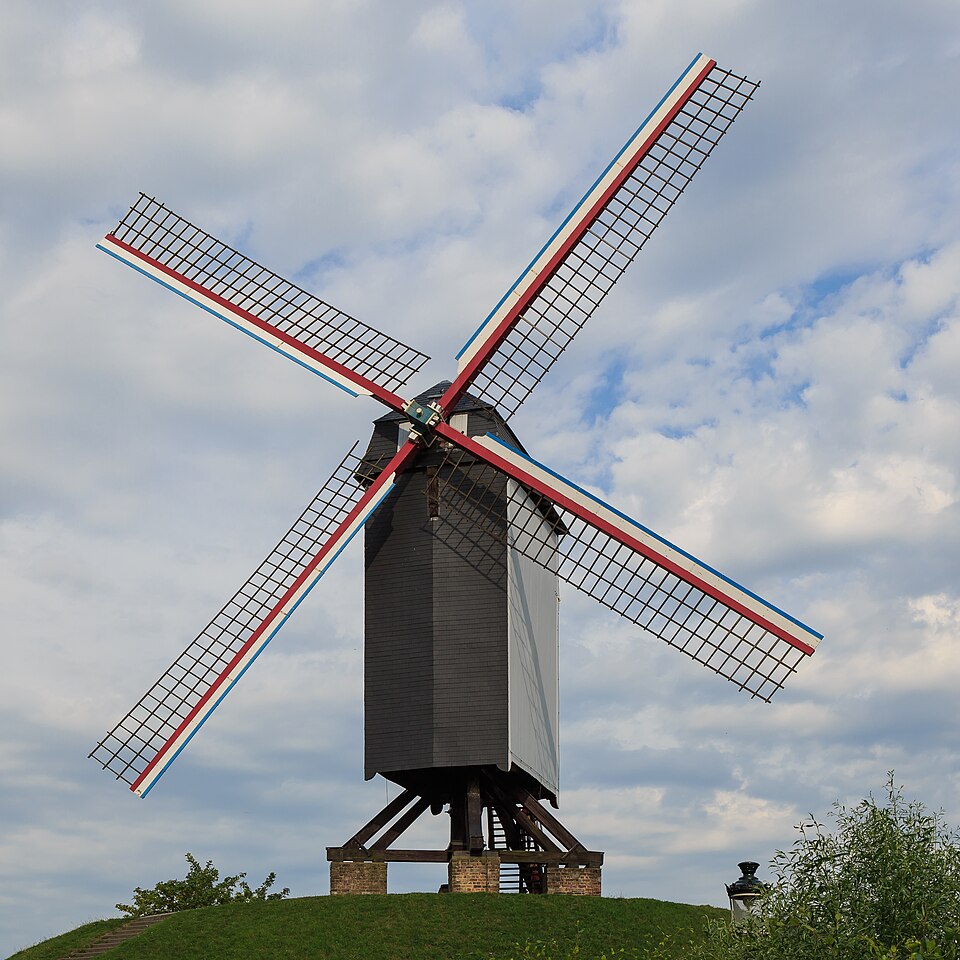 File:Bruges Belgium Windmill-Bonne-Chiere-01.jpg