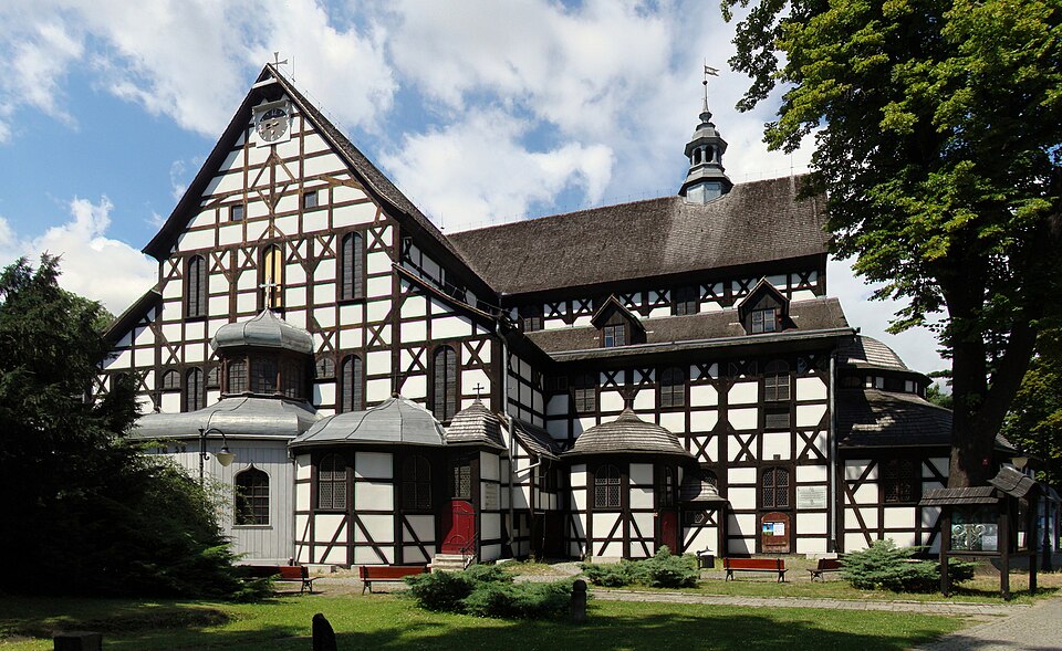 File:Kosciol pokoju w swidnicy wisnia6522.jpg