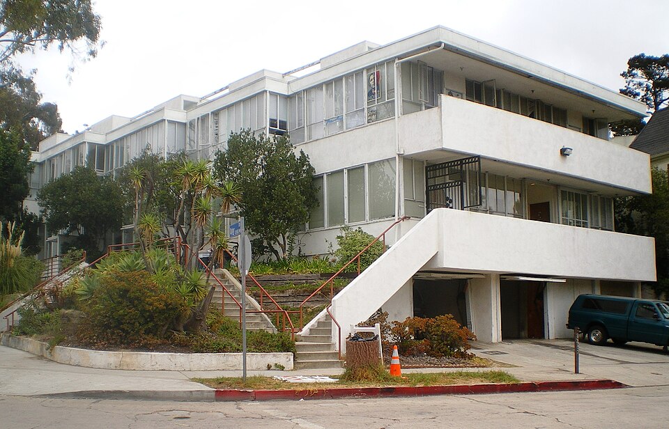 File:Landfair Apartments (Westwood).jpg