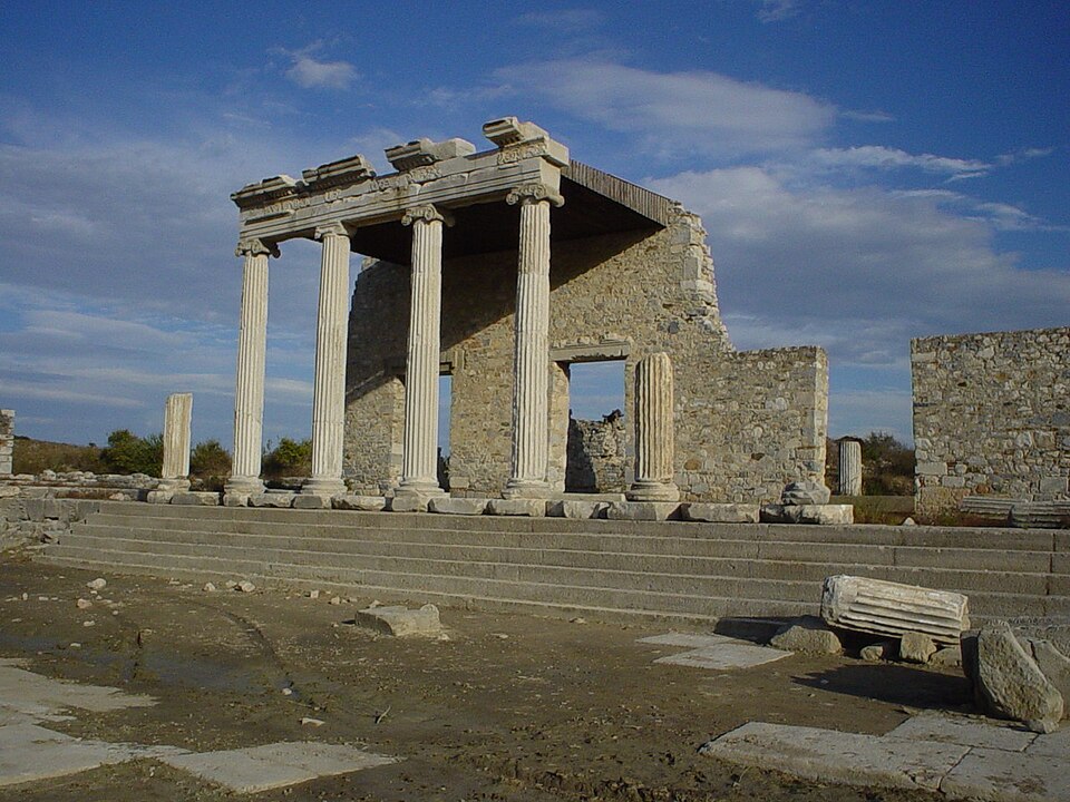 File:MiletusIonicStoa.jpg