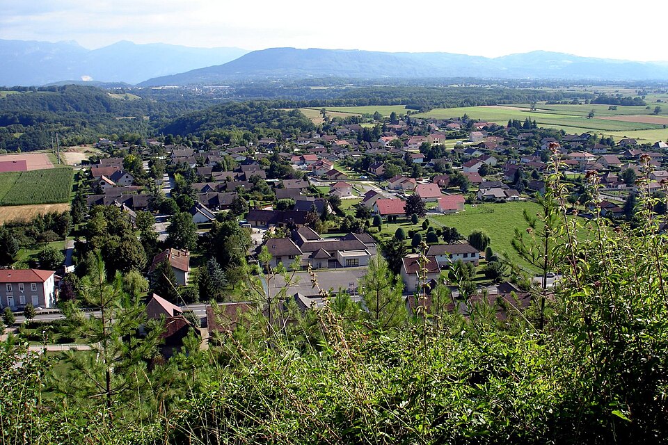 File:2007-08-03-apprieu-01.jpg
