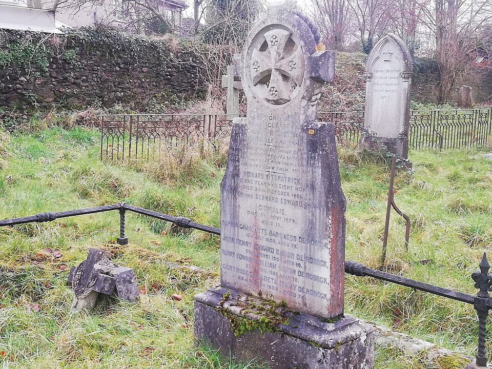 File:A Grave in Maudlin's Cemetery, Naas.jpg