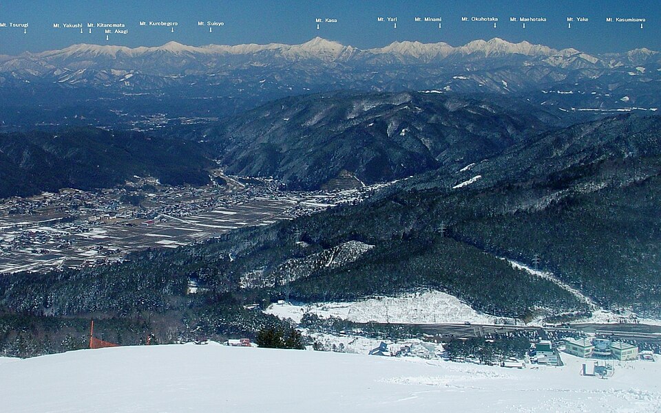 File:Hida Mountains from Mount Kurai 2005-03-21.JPG