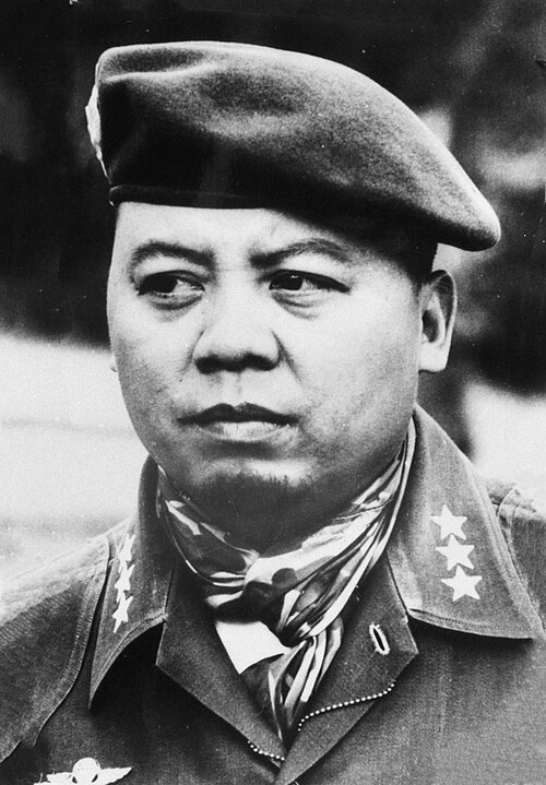 File:Nguyễn Khánh 1964.jpg