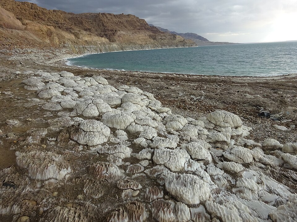 File:Salt, Dead Sea, Jordan.jpg