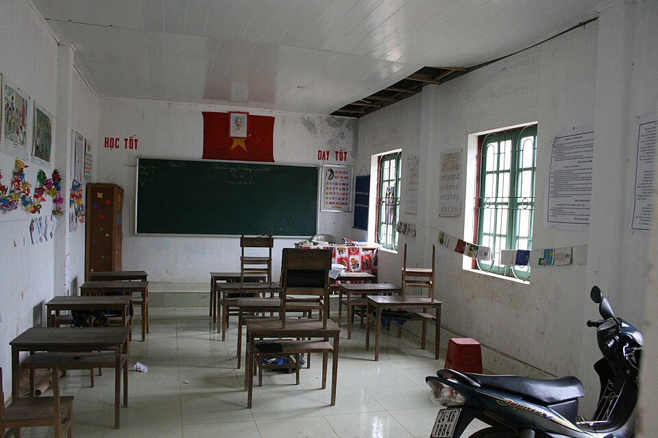 File:Vietnamese village school - panoramio.jpg
