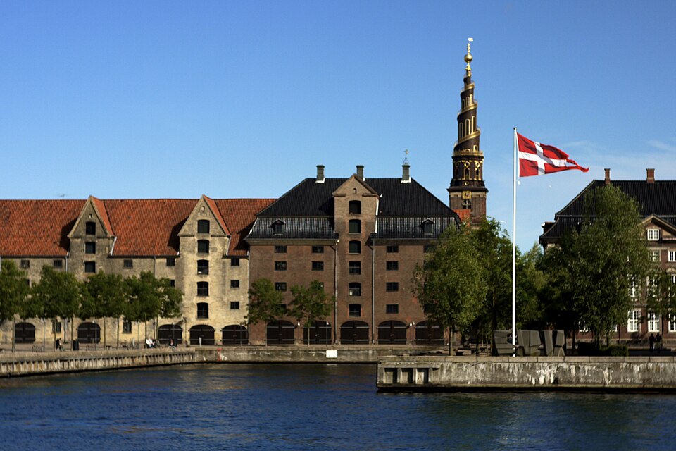 File:Asiatisk Plads, Copenhagen.jpg