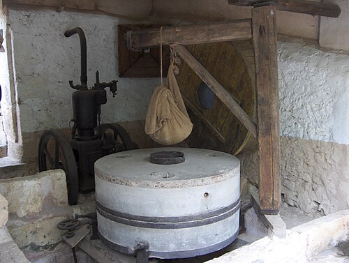 Millstone powered by internal combustion engine