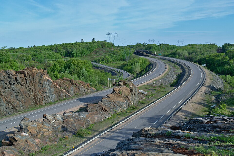 File:Highway 400 Seguin.jpg