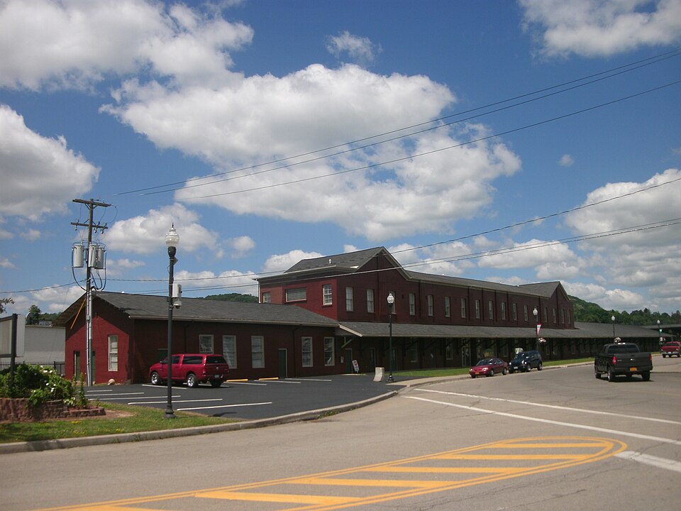 File:Hornell station - July 2013.jpg