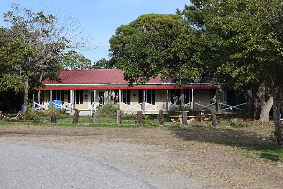 File:Mosquito Beach Historic District 2021e.jpg
