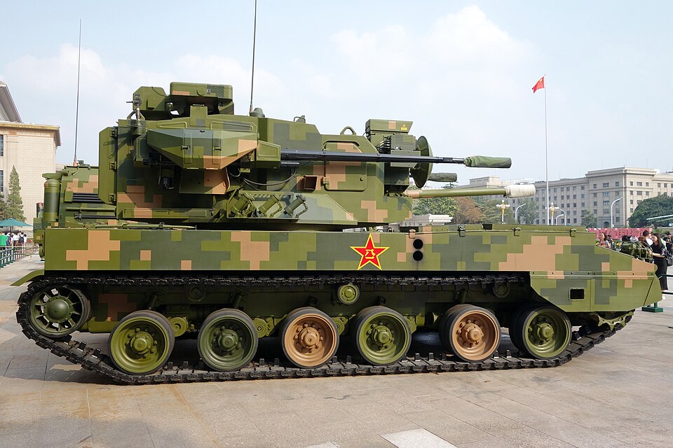 File:PGZ-09 Self-propelled anti-aircraft artillery 20170902.jpg