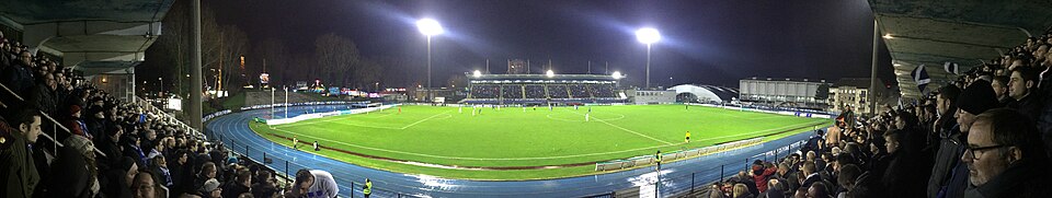 File:Stade Tribut Dunkerque USLD ESTAC.JPG