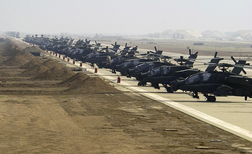File:AH-64D Apache Longbow, Al Asad (2164914566).jpg