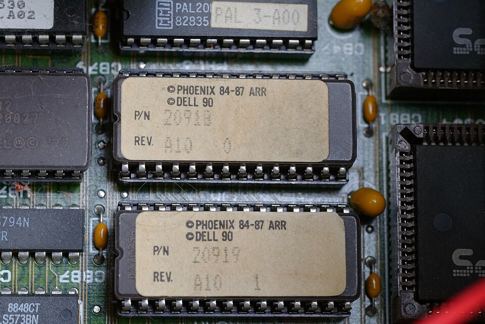 File:Dell 310 BIOS chips.jpg