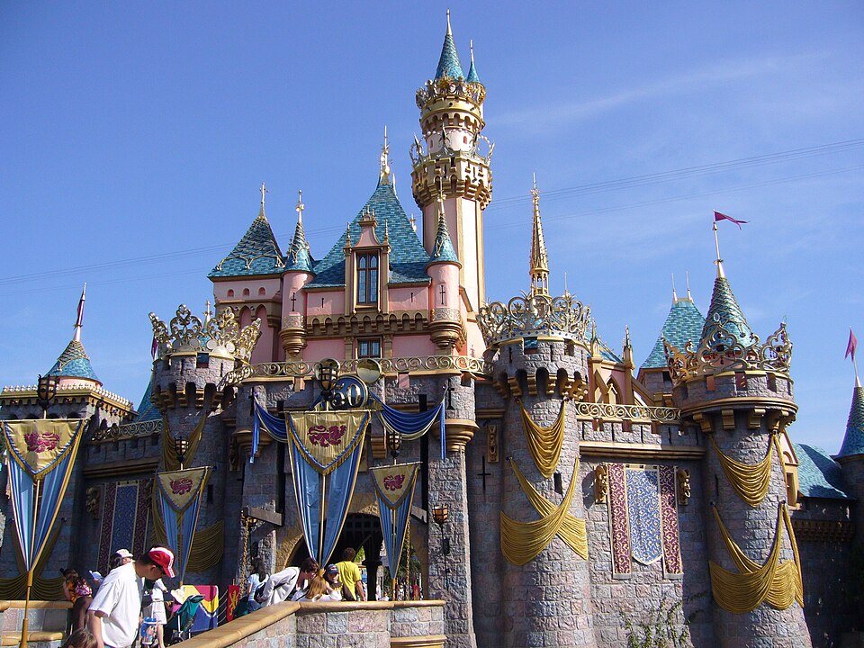 File:Disneylandcastle.jpg