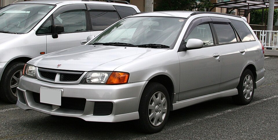 File:1999-2001 NISSAN Wingroad Aero.jpg