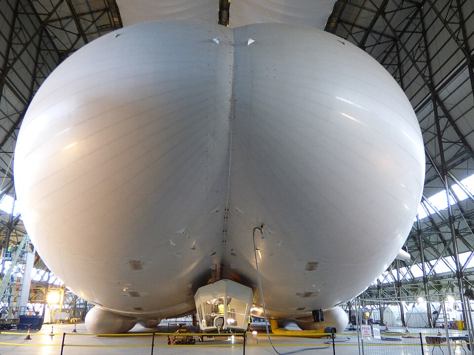 File:Airlander - Mission Module Fitting.jpg