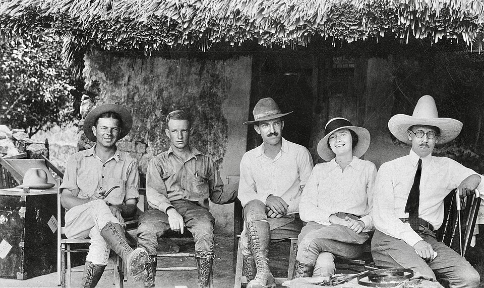 File:Chichen Itza Project staff 1924.jpg