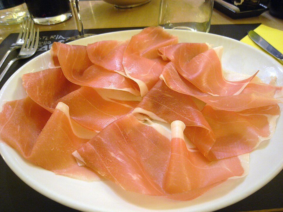 File:Prosciutto di Parma - affettato2.jpg