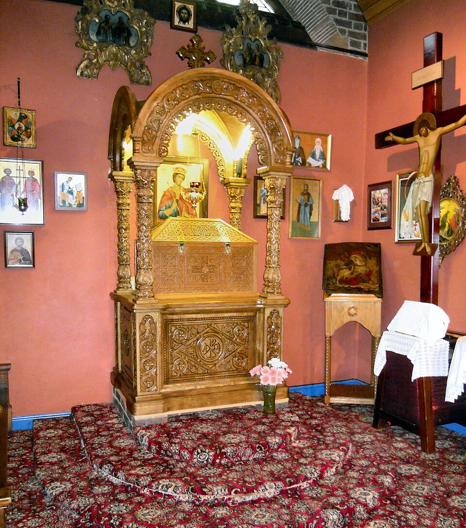 File:St Edward the Martyr Shrine Brookwood.jpg