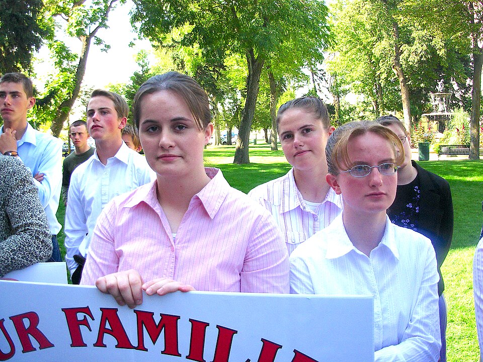 File:Teens from polygamous families.jpg