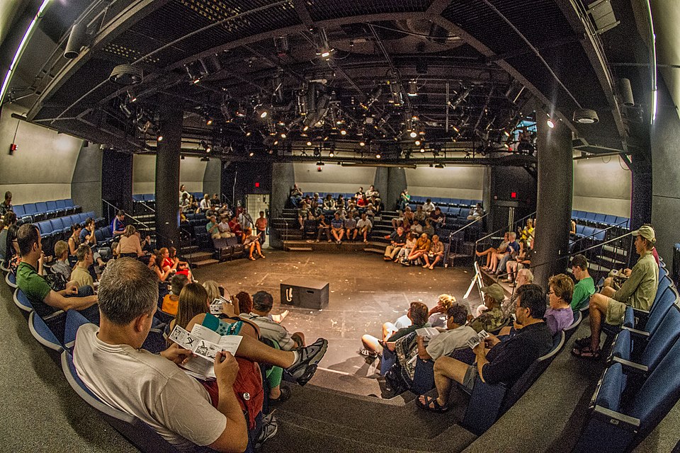 File:Theatre in the Round (15676322577).jpg