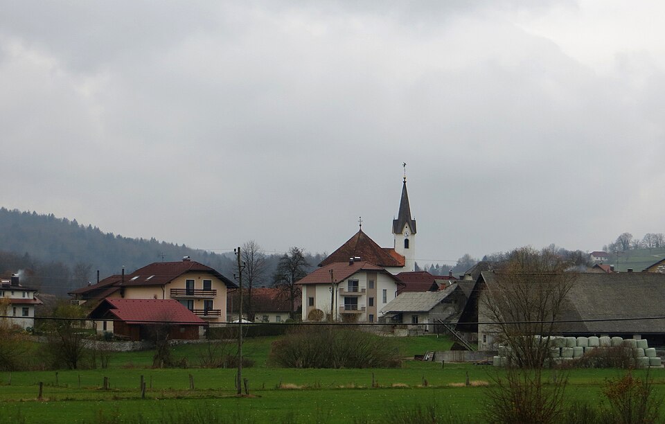 File:Velika Loka Trebnje Slovenia 2.jpg