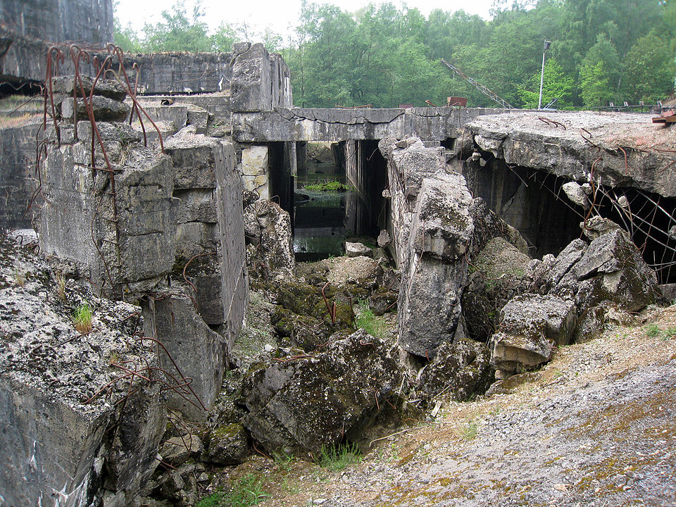 File:Watten site bomb damage 2011.jpg