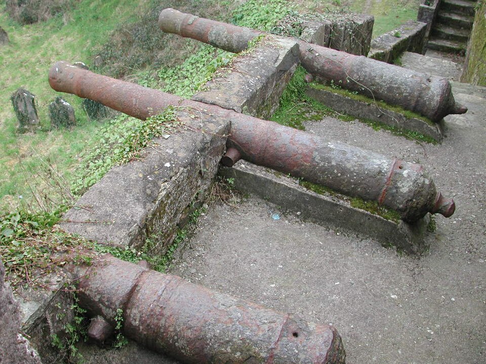 File:Youghal Battery.JPG