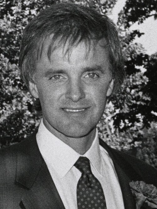 File:Bob Kerrey (9504743404).jpg