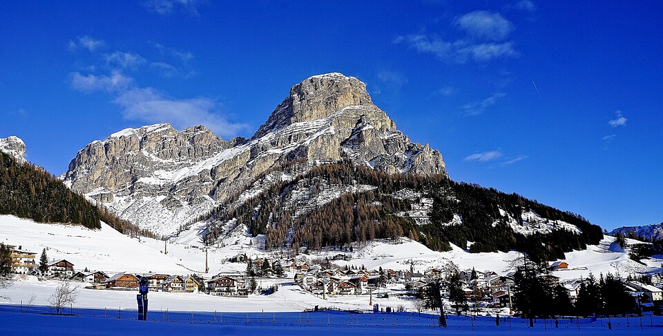 File:Col Fosco, Sassongher.jpg