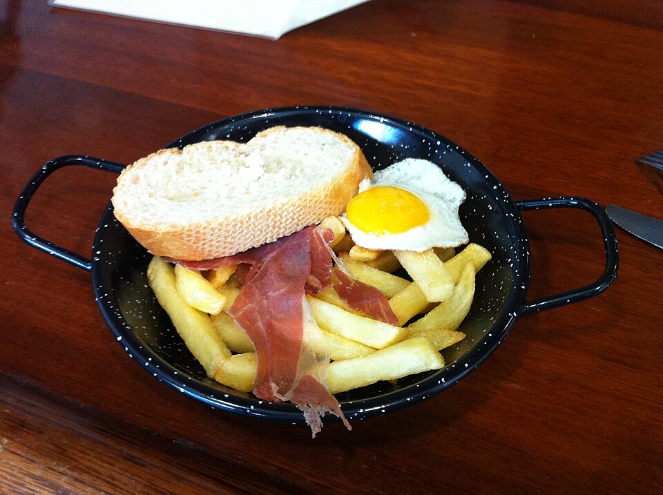 File:Huevos Rotos-Perdiz.JPG