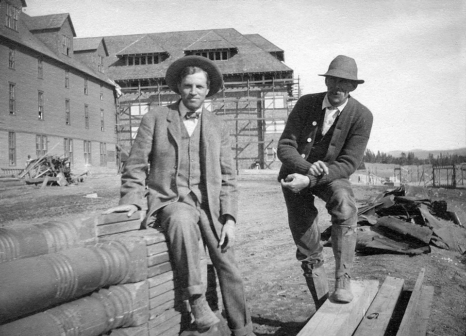 File:Reamer at Canyon Hotel.jpg