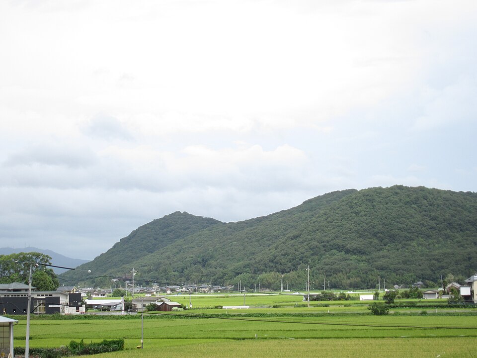File:吉備の中山.JPG