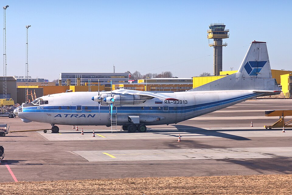 File:001 An-12, Malmo Airport, Sweden.jpg
